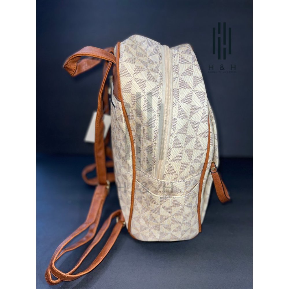 Backpack - Picture 3 of 3